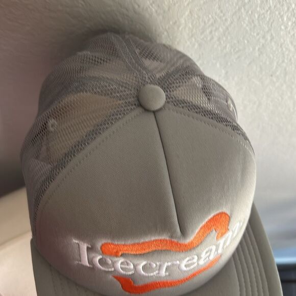 ICECREAM NEWYAK CITY ESSENTIAL HAT retro SnapBack, Grey, NWOT Paper intact - Picture 7 of 11